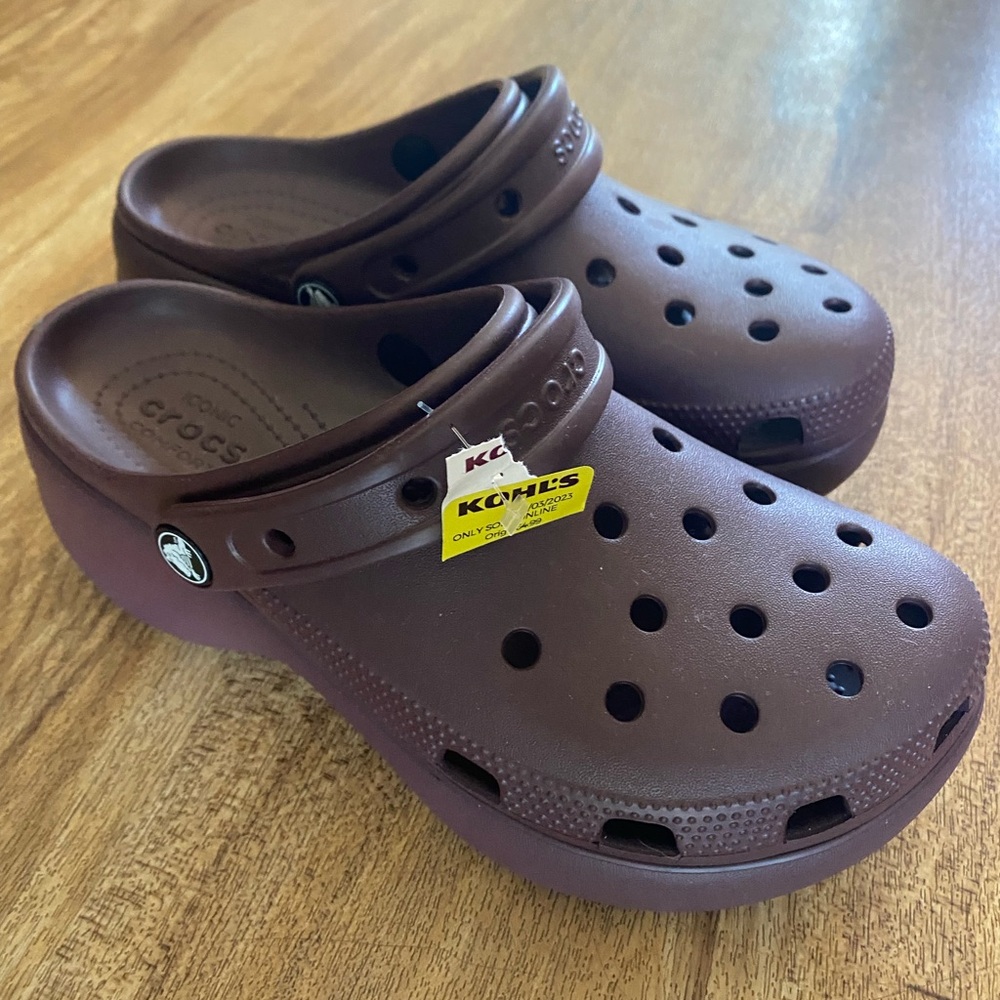 Crocs Platform Women Size 7